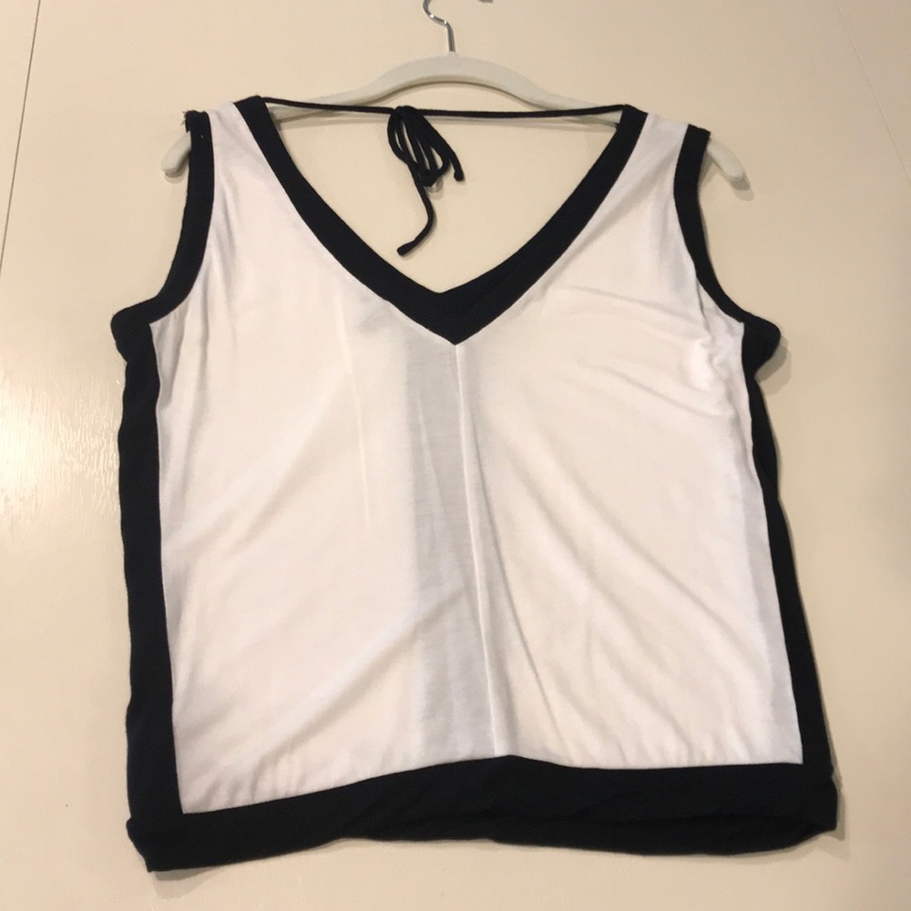 Express Tank Top - Picture 3 of 3